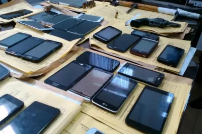 En 10 allanamientos se recuperaron 46 celulares robados