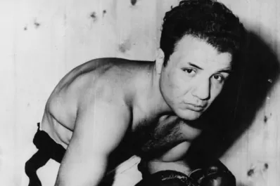 Murió Jake LaMotta, el campeón de boxeo que inspiró Toro Salvaje, con Robert De Niro,