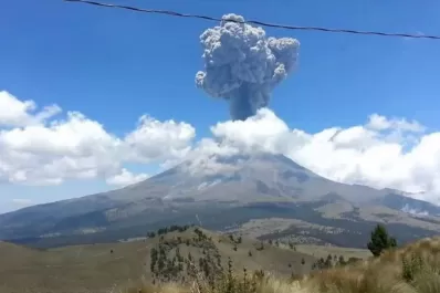 Un volcán entró en erupción en México a causa del terremoto