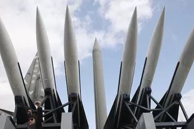 Más de 50 países firmaron un tratado para la prohibición de armas nucleares