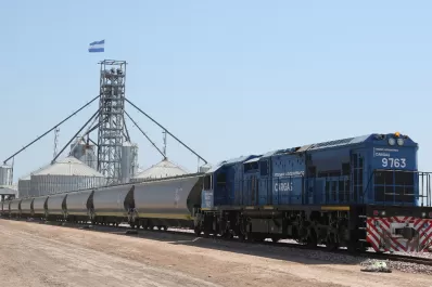 Salió el primer tren de una nueva planta de acopio en Chaco, que marca la reconstrucción del Belgrano Cargas