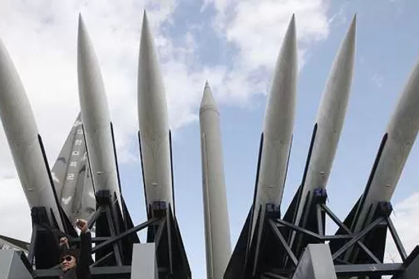 Más de 50 países firmaron un tratado para la prohibición de armas nucleares