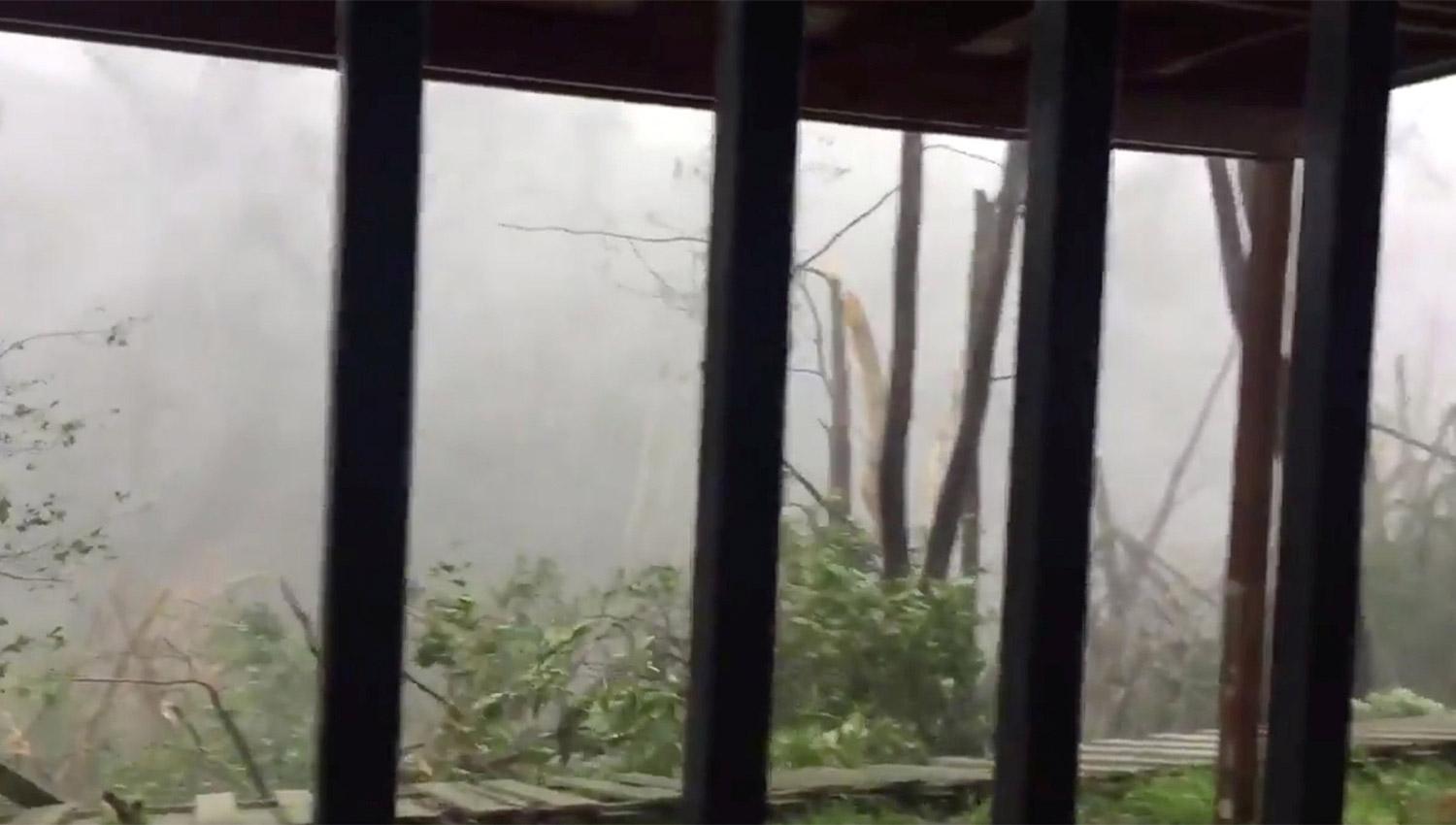 El ojo del huracán María atraviesa Puerto Rico: cinco videos de su furia