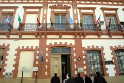 La UNT quiere encarar la revalorización de la ex Legislatura