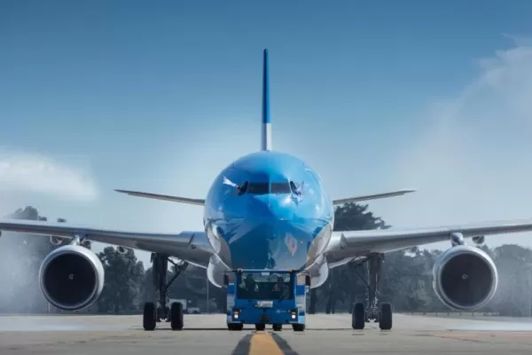 Unos 71.700 jubilados volaron con descuento por Aerolíneas