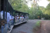 Cataratas: en dos horas, dos besos sobre la tierra roja