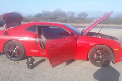 Gendarmería secuestró un Camaro en la ruta 9 por falta de documentación