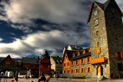 Revive una causa de abuso en un viaje de egresados a través de un inédito recurso