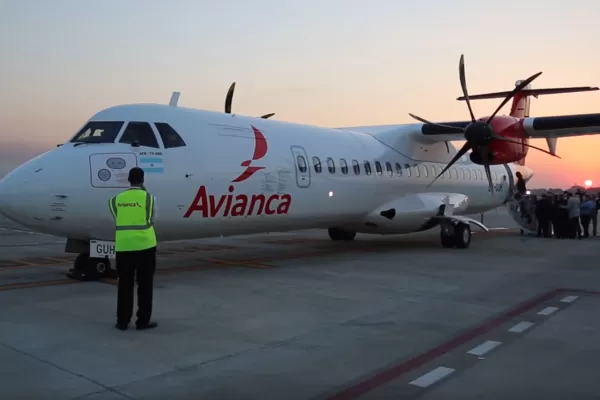 Video: así fue el primer vuelo directo de Avianca entre Tucumán y Puerto Iguazú