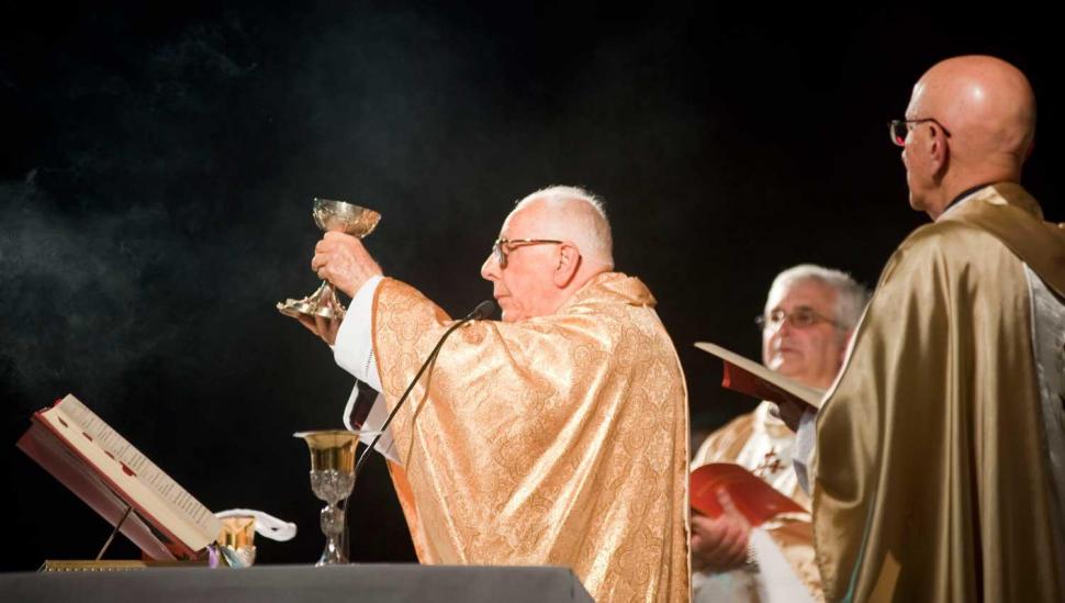 Los candidatos coinciden con la Iglesia, pero echan culpas a sus rivales