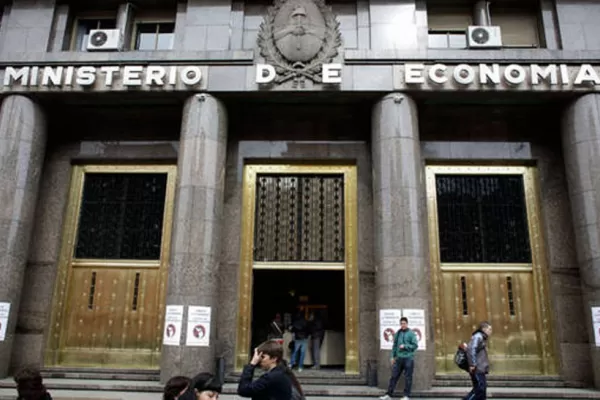 La deuda externa pública creció más del 35% en el segundo trimestre