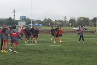 Para cuidar el césped de La Ciudadela, San Martín entrenó en canchas de césped sintético