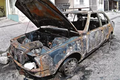 Sospechan que serían tres los quemacoches de Concepción