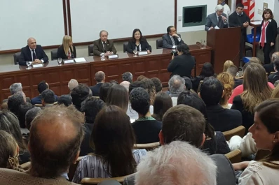 Entregaron certificaciones y recertificaciones a más de 200 médicos