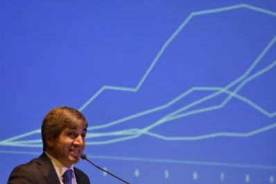 “La recuperación se siente en la calle”, aseguró Caputo