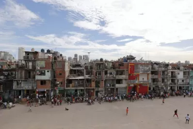 Cede la pobreza, según el Indec, y en Tucumán es del 24,3%