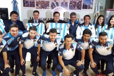 La Selección argentina de minifútbol fue recibida en la Legislatura provincial