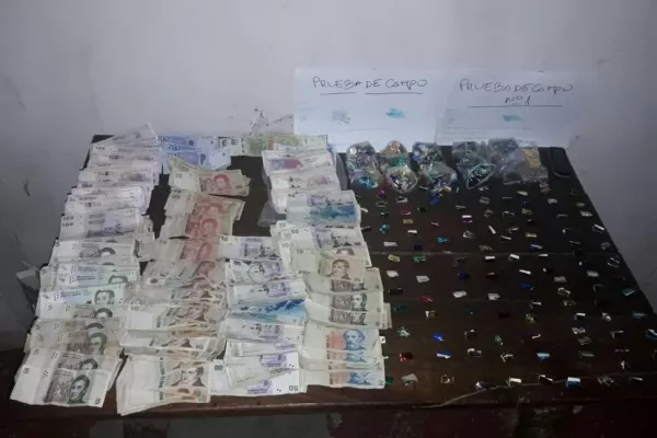 Aprehendieron a una mujer policía, tía de un acusado de asesinar al cabo Concha durante un asalto