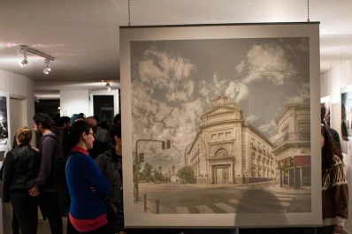 En colectivo o en bici, por las salas de arte independientes