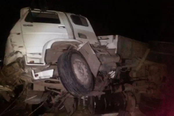 Un choque múltiple en Horco Molle involucró a camiones con caña y autos