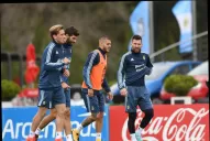 El DT de la Selección probó varias alternativas a horas del gran duelo