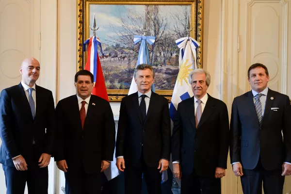 Macri lanzó la postulación de Argentina, Uruguay y Paraguay para organizar el Mundial 2030