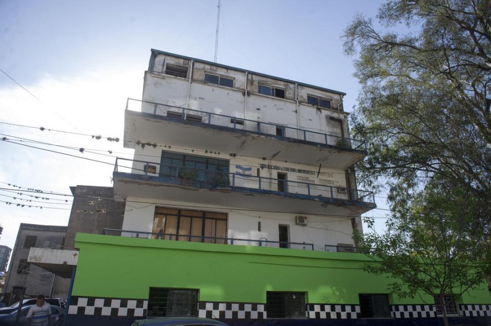 El prófugo recorrió todo el centro en el móvil policial