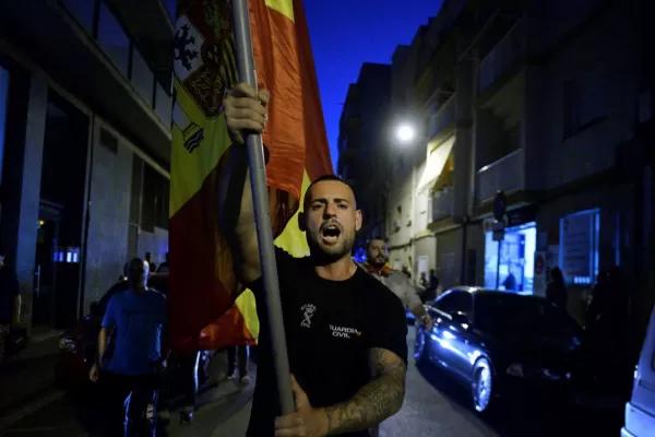 Treinta días de furia y de extrema tensión en España