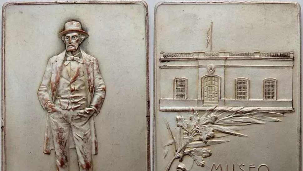 BARTOLOMÉ MITRE. Medalla conmemorativa de la fundación del “Museo Mitre” en su residencia de Buenos Aires. 