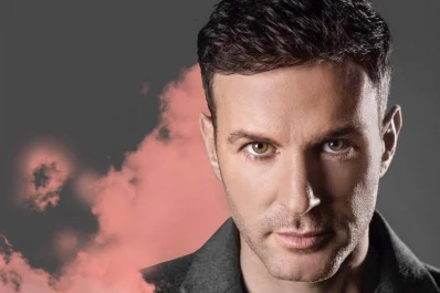 Axel se presenta con nuevos sonidos electrónicos y las infaltables baladas