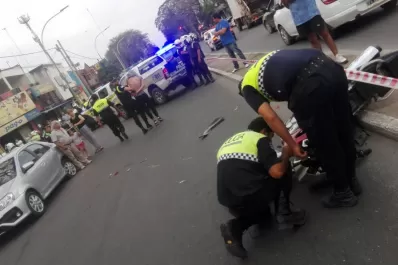 Detuvieron a un joven que asaltaba a dos personas con una moto robada