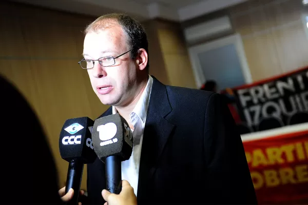 Osatinsky justifica el valor $ 0 de una casa en su declaración jurada