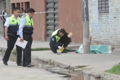 El supuesto asaltante abatido por un policía habría salido de la cárcel hace poco tiempo