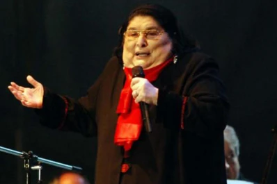 Familiares de Mercedes Sosa reclaman la restitución de una placa en Radio Nacional Tucumán