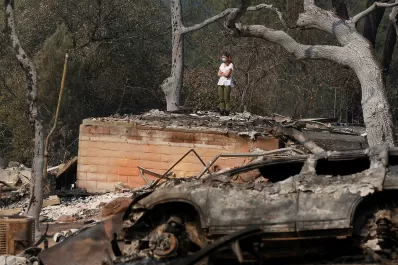 Ya son 35 los muertos y 100.000 los evacuados por los incendios en California