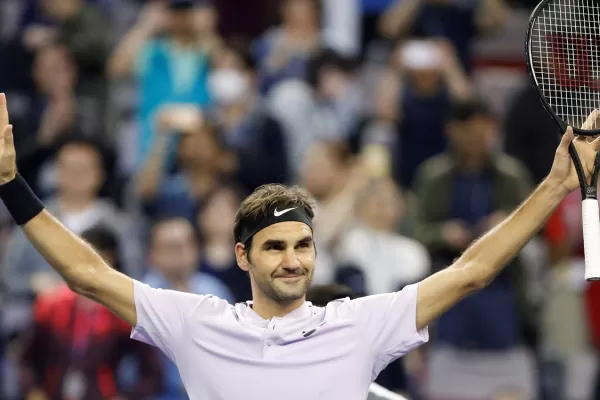 Federer volvió a ser la sombra negra de Nadal y se llevó el Master de Shanghai
