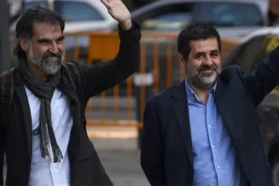 La Justicia española encarceló a dos líderes independentistas catalanes por sedición