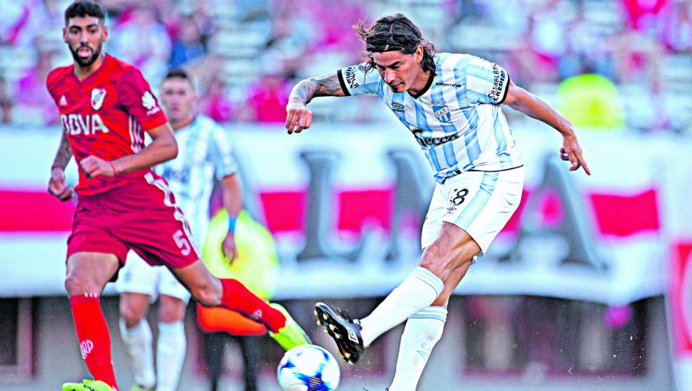 Atlético, feliz con el empate; River sufre y se aleja de Boca