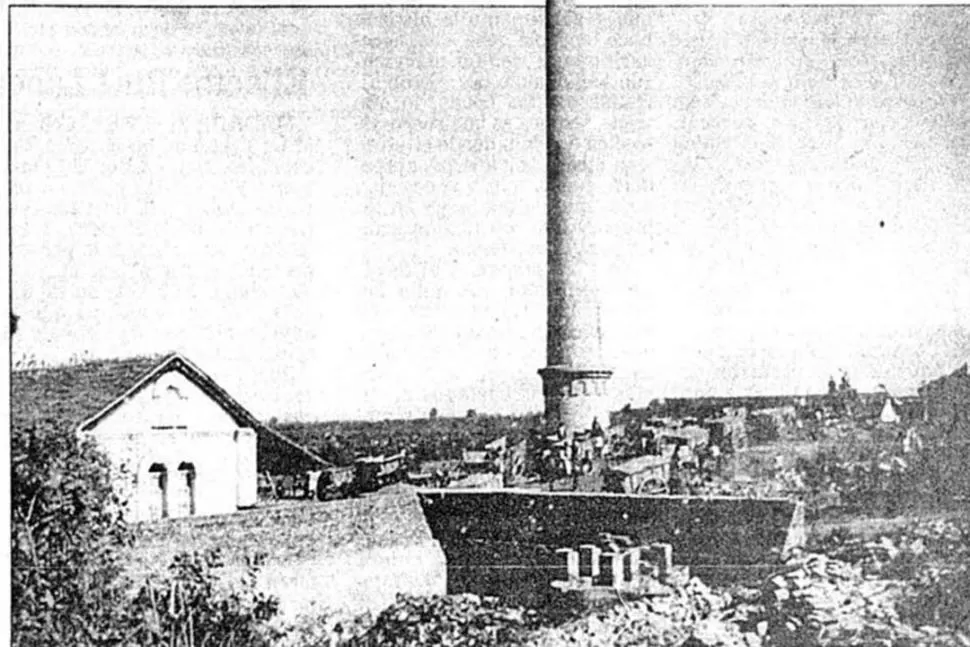 LA QUEMA DE LA BASURA. En 1900 los hornos crematorios se instalaron en cuatro manzanas en la zona de Los Vázquez donde funcionó el ingenio Perseverancia.  