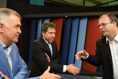 Hinchadas, asesores y muchos nervios: lo que no se vio del debate de los candidatos en Panorama Tucumano