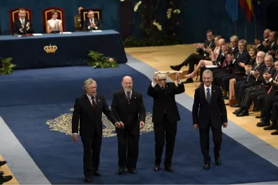 Les Luthiers recibió el premio Princesa de Asturias: el humorismo mejora la vida