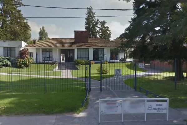 Escándalo por una docente que trata de enfermos a los homosexuales en un colegio de Yerba Buena
