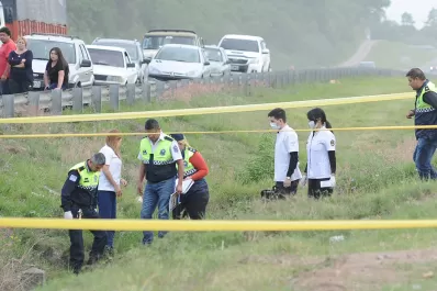 Un joven apareció muerto junto a su moto en una zanja de la ruta 9