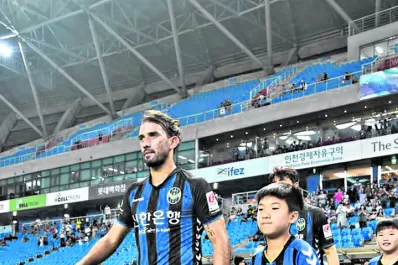 Enzo Maidana juega en Corea del Sur y pasó por ligas de numerosos países