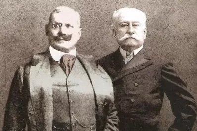 Ataque de encapuchados