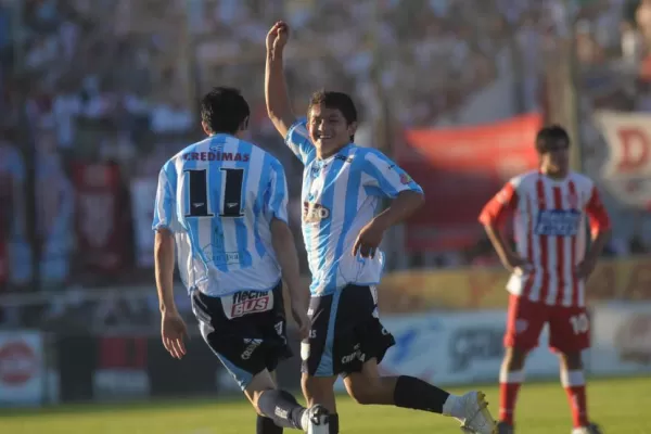 Atlético hace memoria para jugar hoy contra Vélez, en Santa Fe