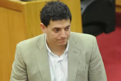 Gassenbauer (h) admitió que es él quien aparece consumiendo drogas en un video y pidió disculpas a la sociedad