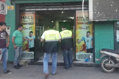 Villa 9 de Julio: intento de asalto, lluvia de balas y un presunto delincuente herido