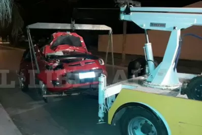 Tres tucumanos salvaron sus vidas de milagro luego de embestir a una vaca