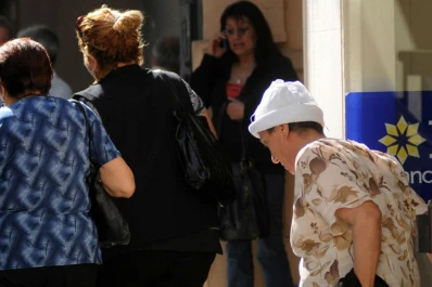 Promesas incumplidas  en Tucumán: sufrir por la jubilación con la odisea del 82% móvil
